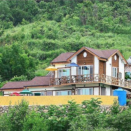 Hanuri Pension Намхе Екстериор снимка